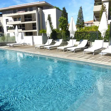 Luxury & Exclusive Apartment
